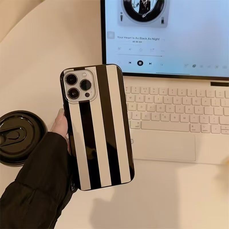 Small Niche Fresh Art Design W - Phone Cases Drawing reseña y precio